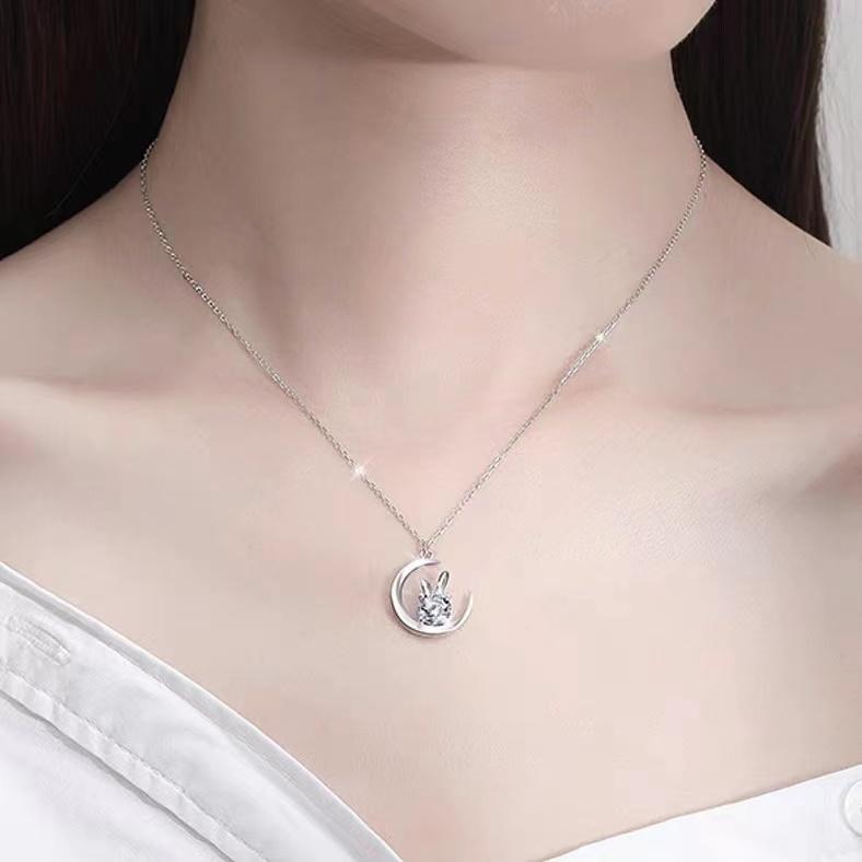 [D&J] Moon & Rabbit 1ct Moissanite Pendant Silver Necklace