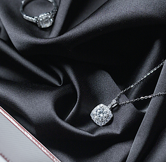 [D&J] Cushion Halo 1Carat Moissanite Necklace